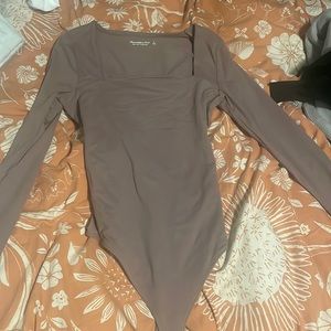Long sleeve square neck bodysuit